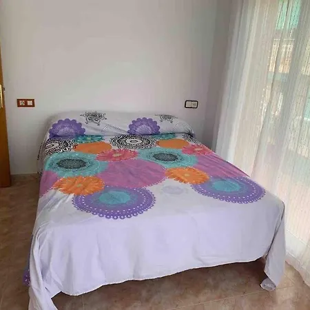Duplex A 50 Metros De La Playa Con Parking. * Calella
